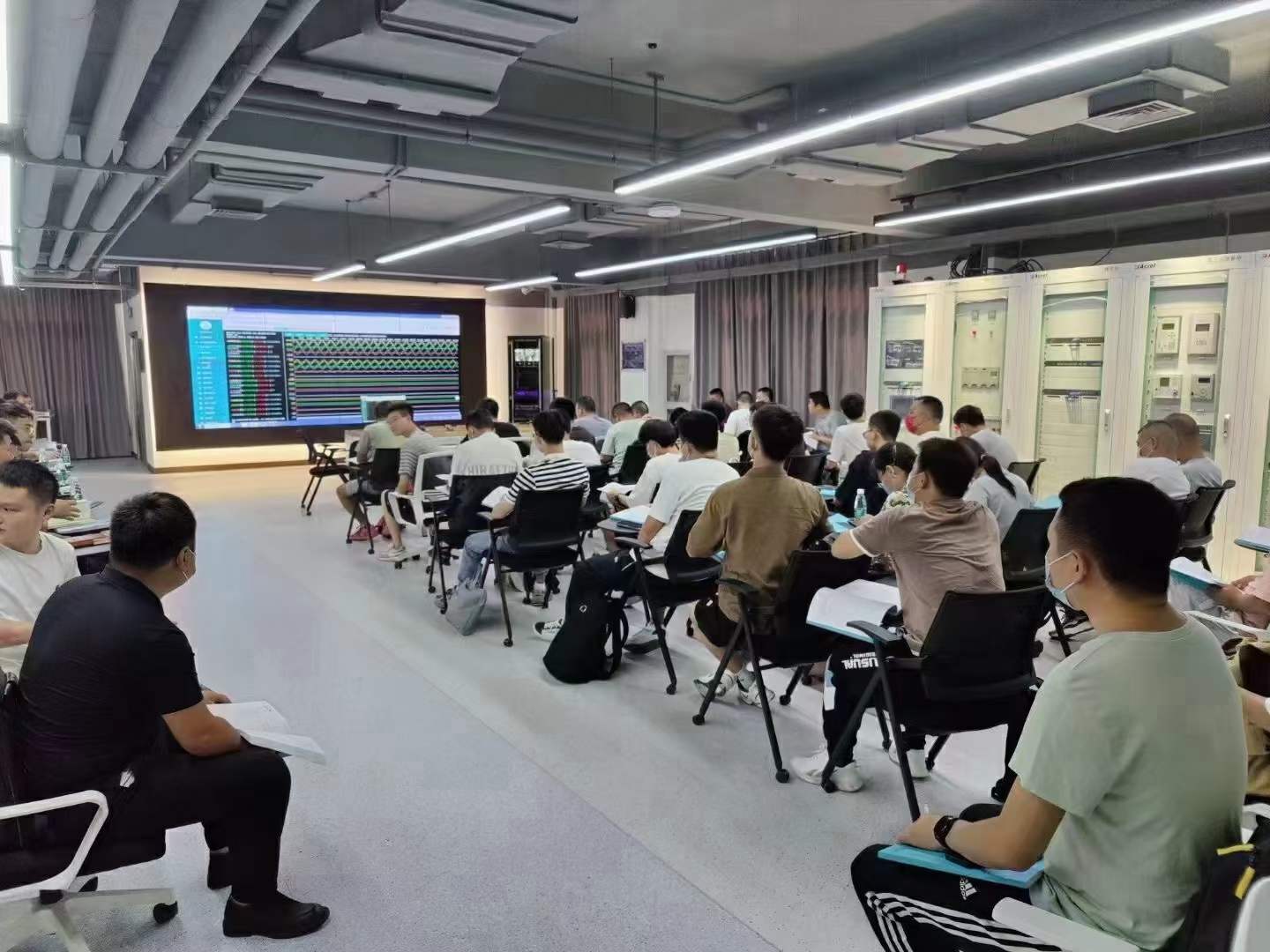 安科瑞2022年度夏季经销商培训火热进行中